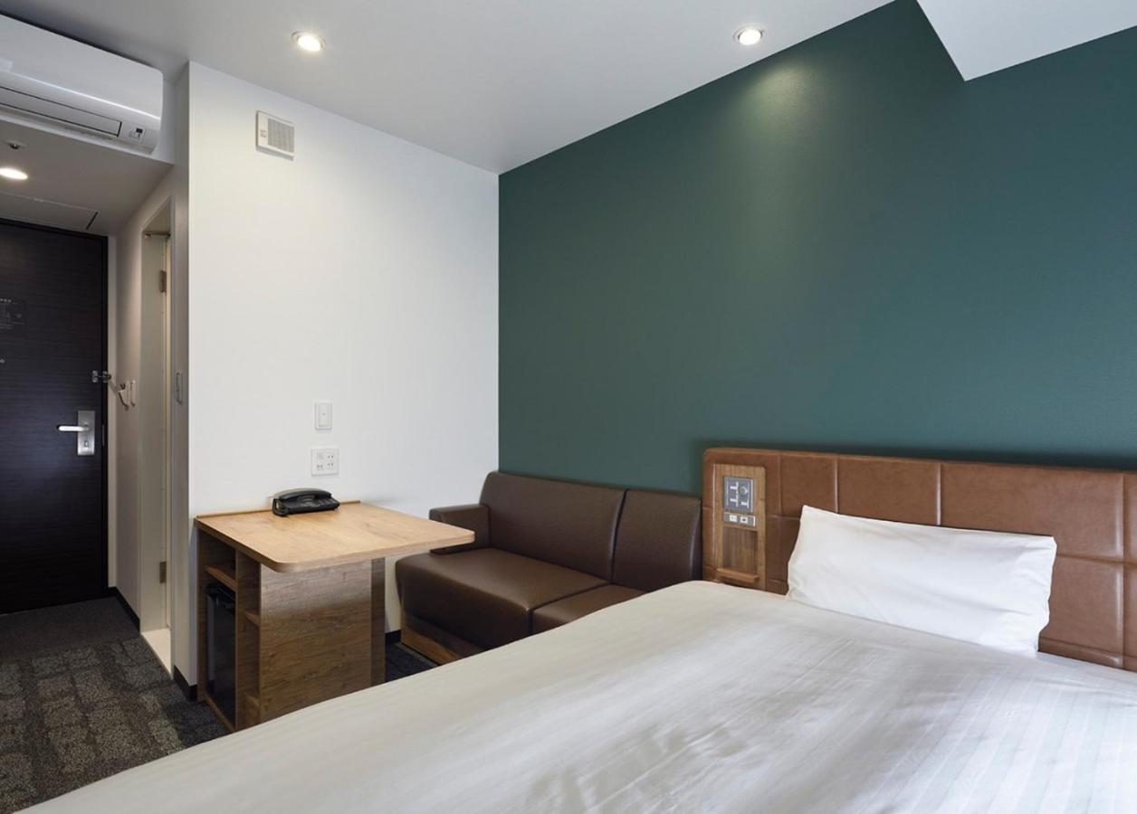 Via Inn Shinsaibashi Osaka Bagian luar foto